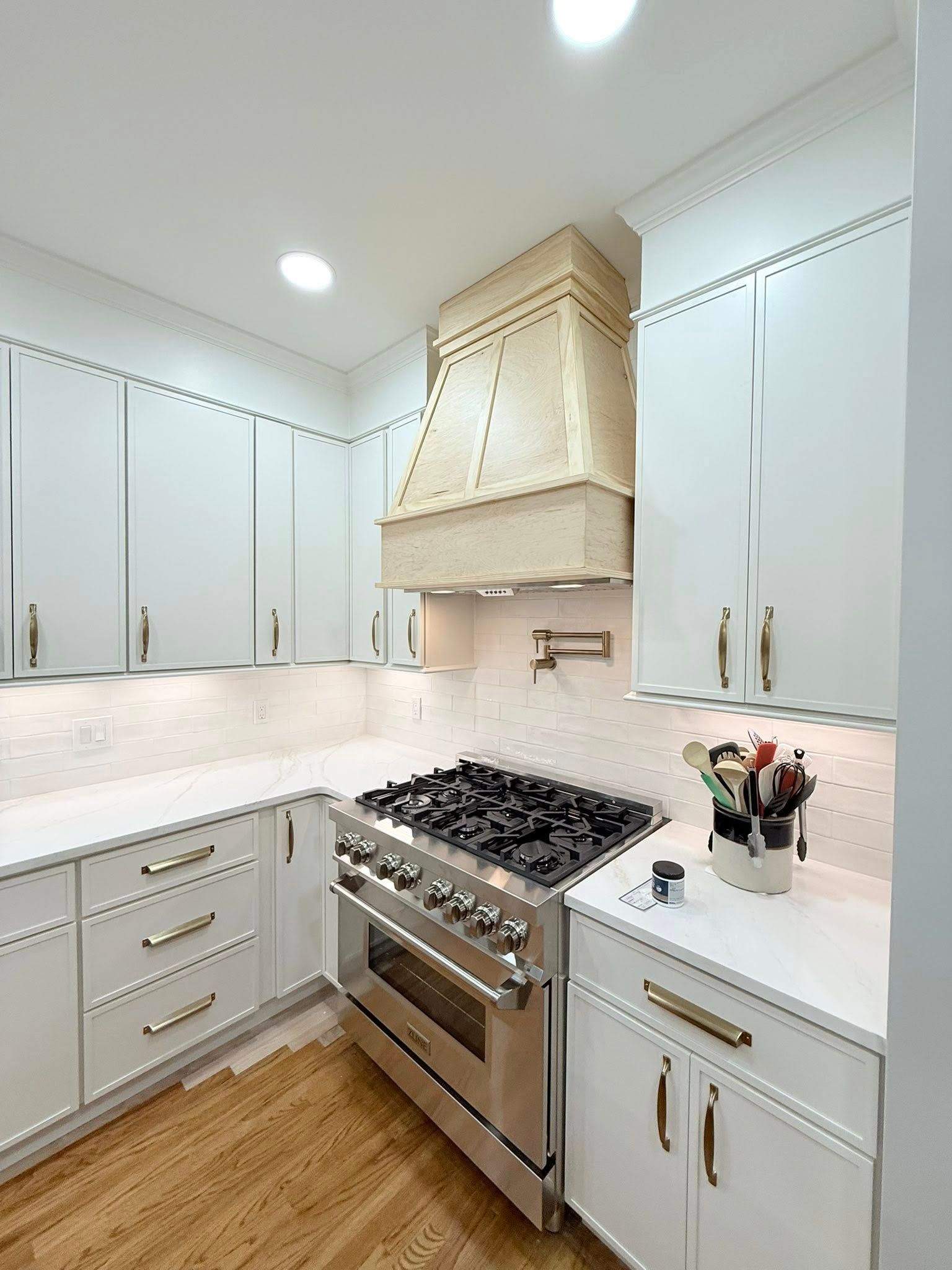 Custom range hood kitchen remodel
